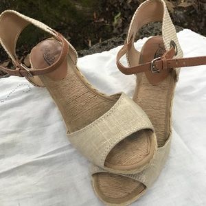 Lucky Brand Kyndra Wedge Sandals